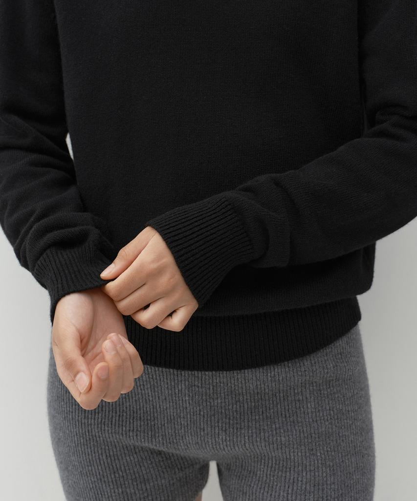 MUSINSA STANDARD WOMAN [Victoria Wool] Women'S Crew Neck Knit [Black]