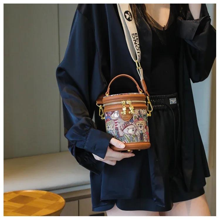 

Сумка-цилиндр с рисунком медведя Стильная и игривая сумка через плечо на одно плечо