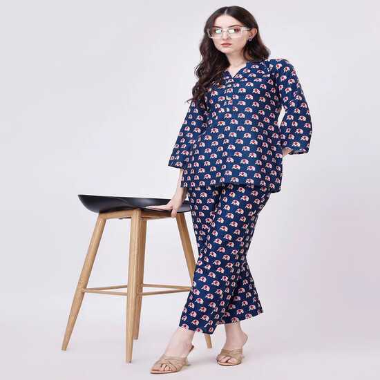 

Женский координированный комплект с принтом слонов XXL