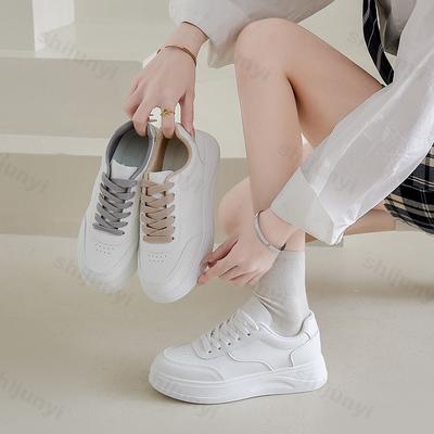 Damen weiße Schuhe 2026 Herbst Neu Atmungsaktiv Bequem Plateau-Sneaker Mode Schnürung Höhenverstellung Lässig Board-Schuhe