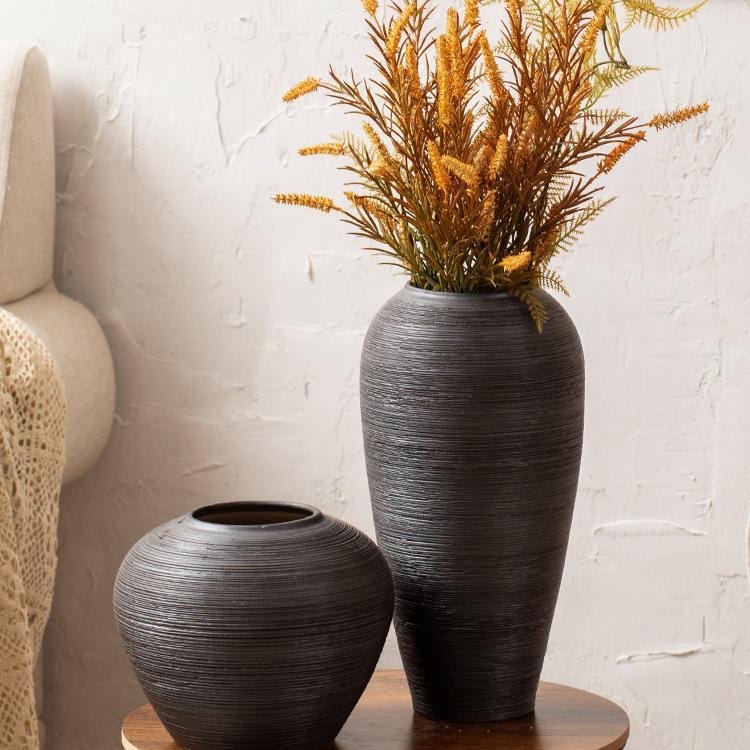 Zen Japanese Retro Black Pottery Vase for Dried Flowers - Large Tabletop Ornament for Living Room or Bedroom