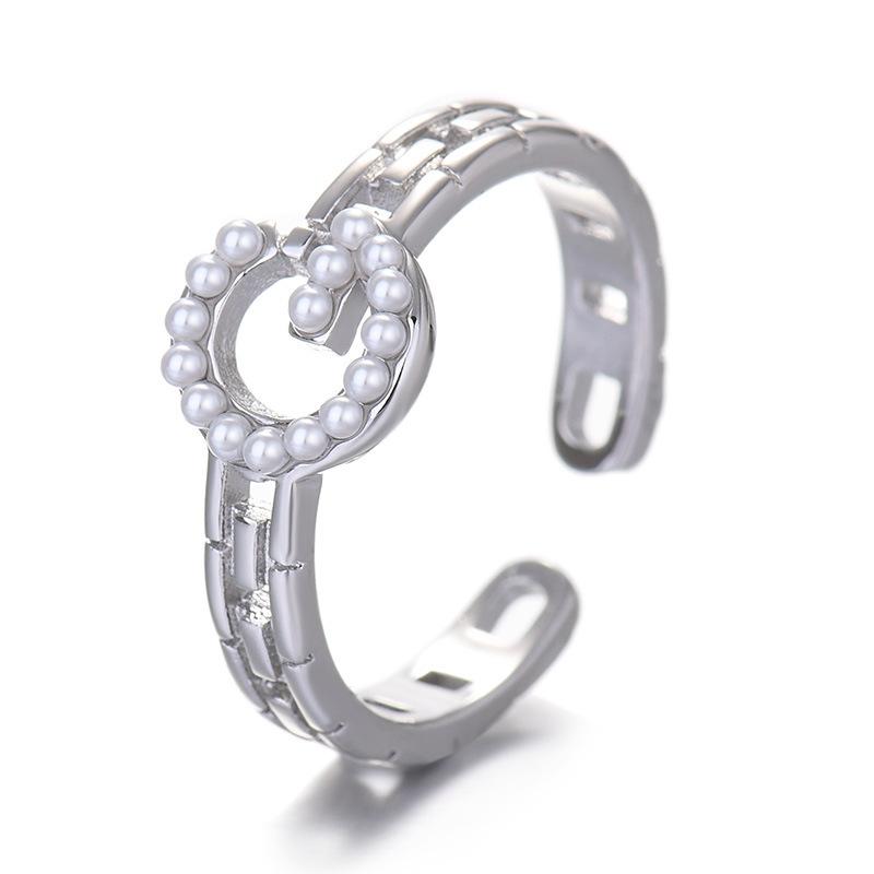 BELLA BOX High-end, Luxurious And Niche G-shaped Pearl Ring For Women