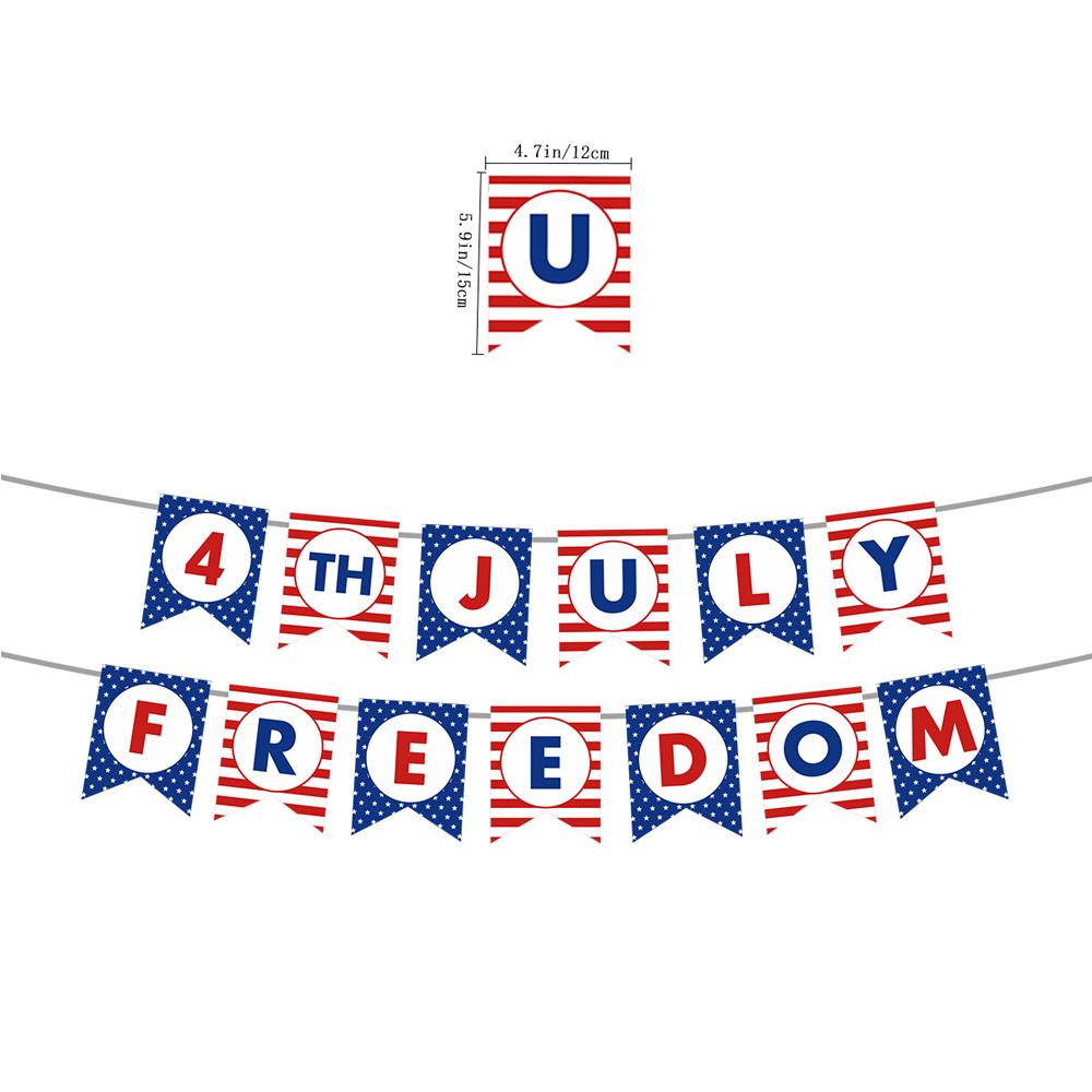 Vlastenecké party dekorace ke 4. červenci zahrnují banner, ozdoby na dort a balónky