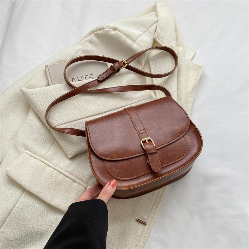2023 New Fashion Street Style Saddle Bag Casual Commuter Shoulder Bag