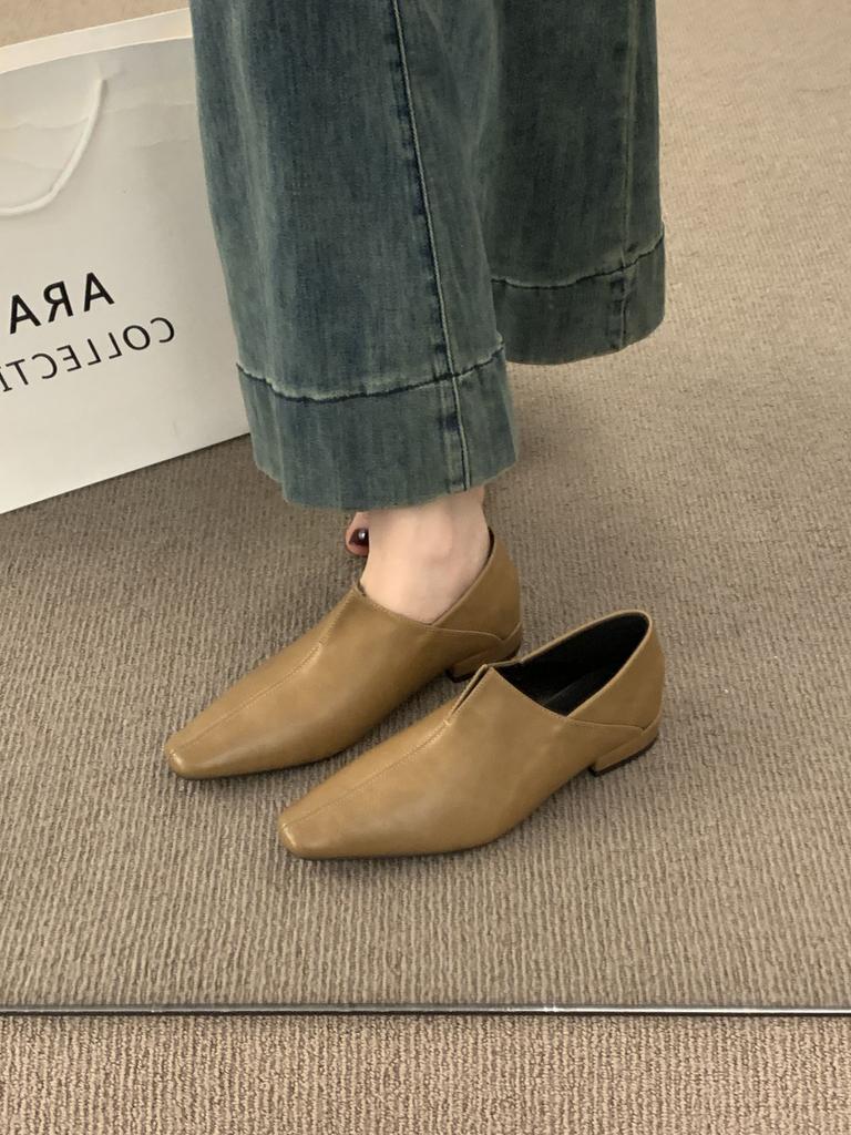 Retro British Style Square Head Small Leather Shoes Are Versatile, Commuting Is Not Tiring, Low-heeled Loafers, Lazy People Pedal Single Shoes.