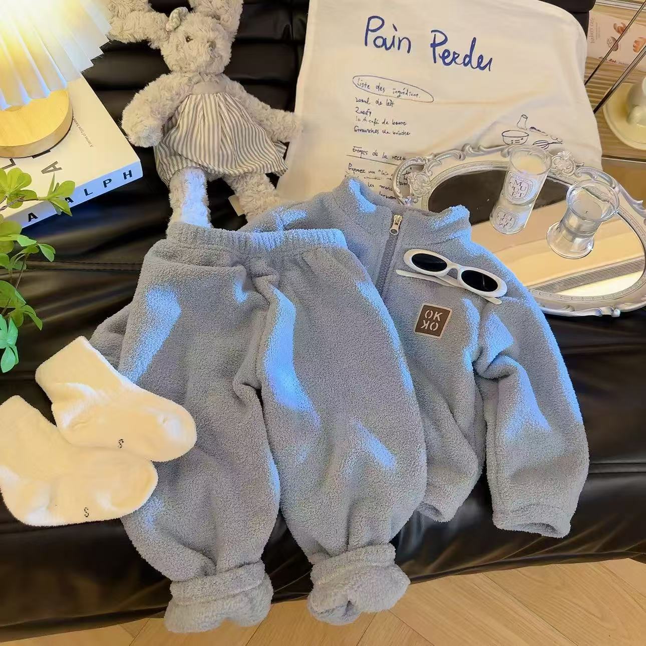 

Осенне-зимние детские плюшевые комплекты Детские теплые костюмы Детский утолщенный кардиган Топ+Брюки 2 предмета Наряды для мальчиков и девочек Домашняя одежда 130 синий