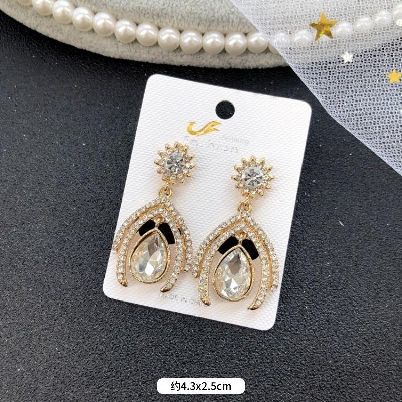 Retro temperament celebrytki kryształowe kolczyki sztyfty z diamentami, damskie luksusowe super błyszczące kolczyki z frędzlami na przyjęcie, proste kolczyki z kamieniami szlachetnymi