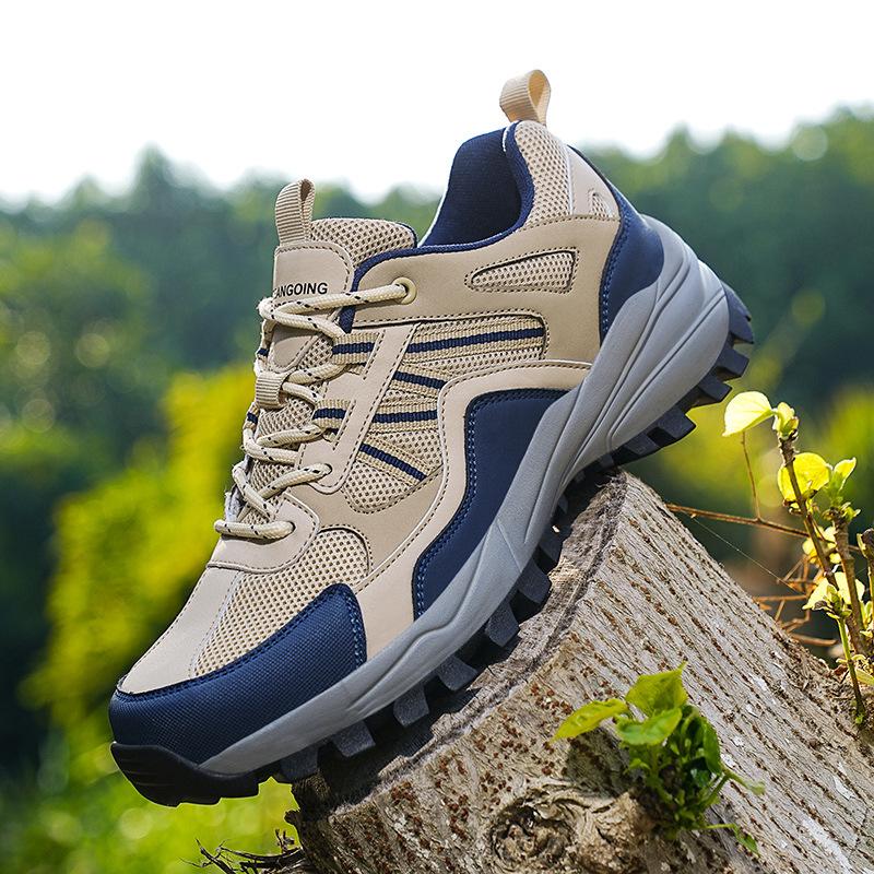 Large Size New Couple Hiking Shoes Mesh Breathable Outdoor Sports Shoes Camping Off-road Hiking Men's and Women's Shoes
