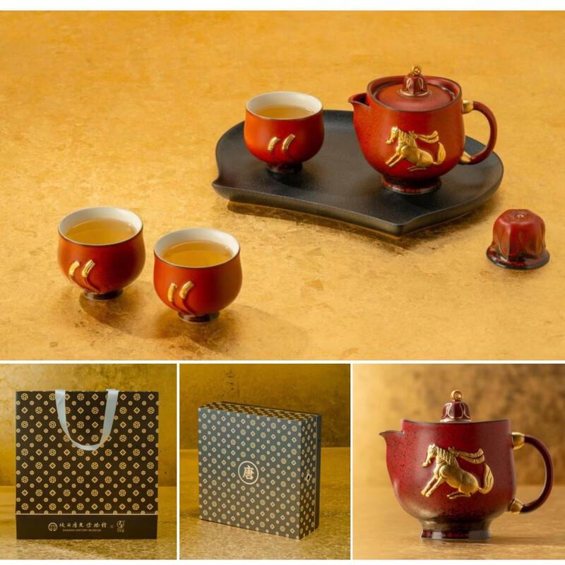 Edenus Dancing Horse Crystal Tea Set