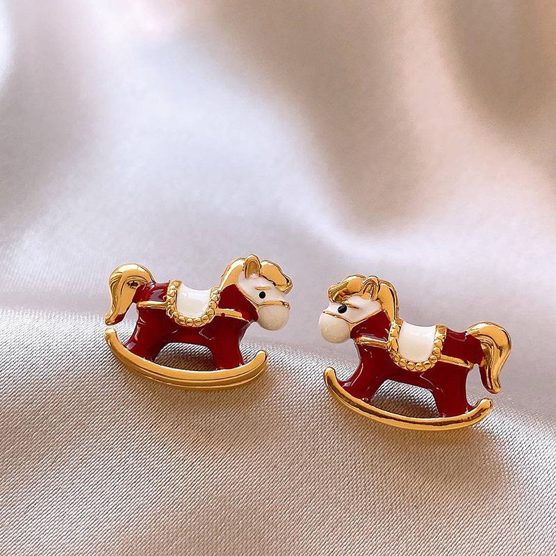 Silver Horse Zodiac Stud Earrings: Light Luxury, Retro Style, Versatile and Unique Accessories