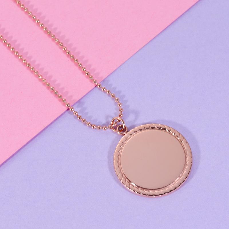 European Fashion Stainless Steel Colorfast Geometric Round Disc Necklace with Lace Pendant and Customizable Laser Logo