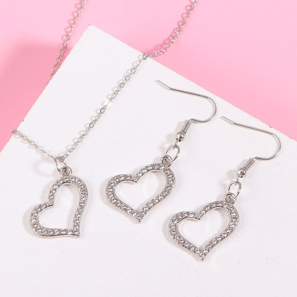 Gold Color Love Charm Earrings Exquisite Silver Color Double Heart Necklace 3Pcs Set Light Luxury Bridal Accessory Set Wedding