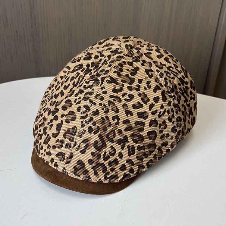 Fashion leopard print casual versatile forward hat female travel spice girl wear painter hat fashion street shot cap