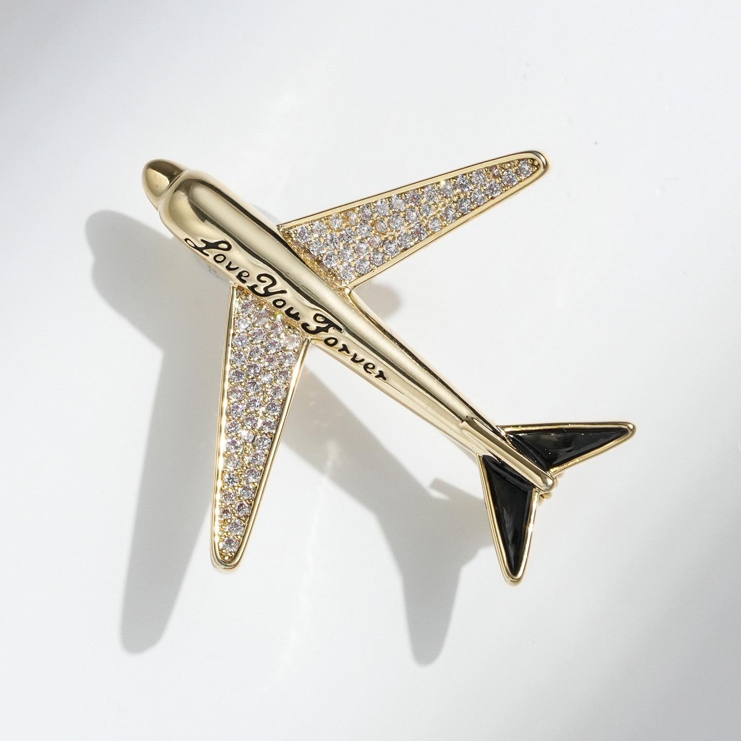 Bo Xin Yun Elegant Rhinestone Airplane Brooch - Light Luxury Anti-Exposure Design