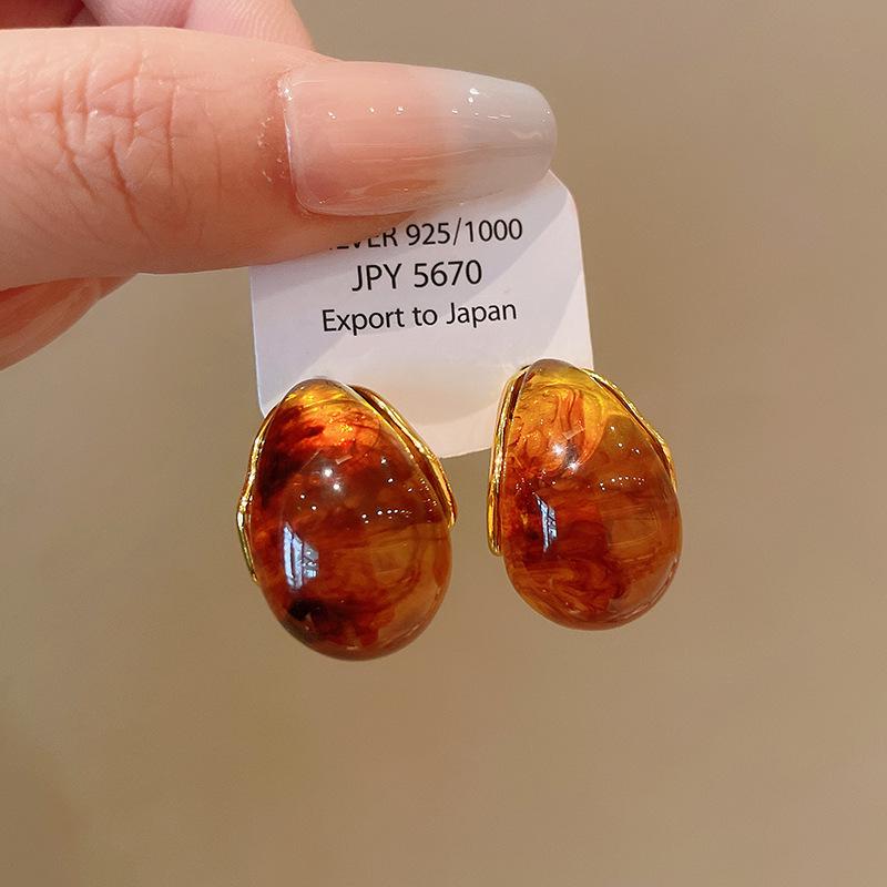 Gold Plated U-Shaped Retro Resin Ear Cuffs - Melaude Versatile Earrings for Women - Autumn/Winter Fashion Accessory