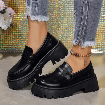 Mocassins à plateforme épaisse tendance pour femmes 2025 Nouveau style preppy Chaussures de ville en cuir PU Femme Semelle épaisse Confort Chaussures à enfiler