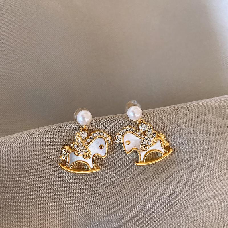 Cute Cartoon Pony Ear Buckle For Women Girl Fashion Versatile Shining Zircon Horse Earrings Jewelry Accessories New Year Gifts