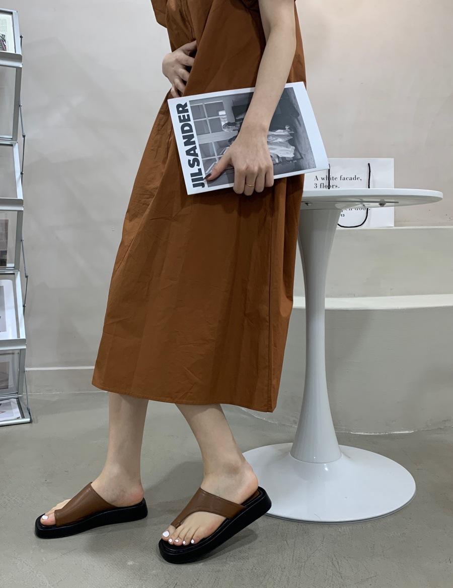 

In the summer of 2025, the new sponge cake thick-bottomed French retro feeling cover toe cool slippers women s outer wear 39 коричневый