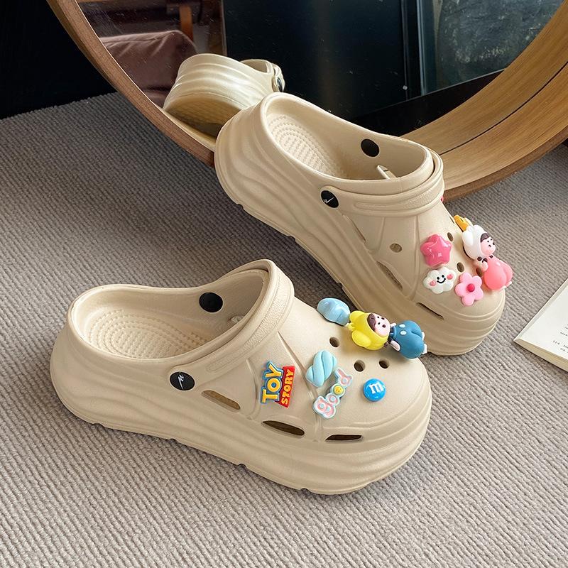 Cartoon soft bottom heightening slippers new