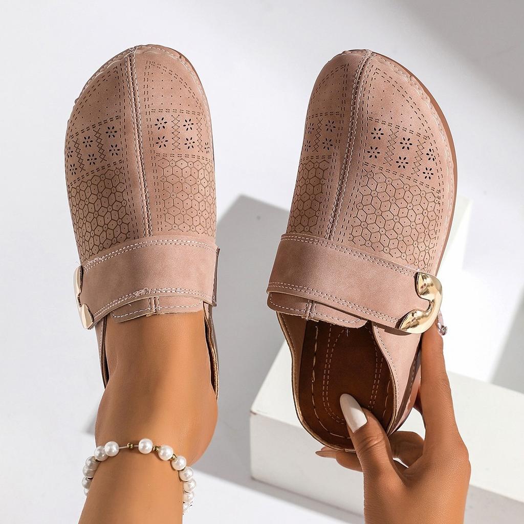 Foreign trade large size bag head flat bottom casual half slippers women's 2025 new solid color wedge metal buckle beach slippers