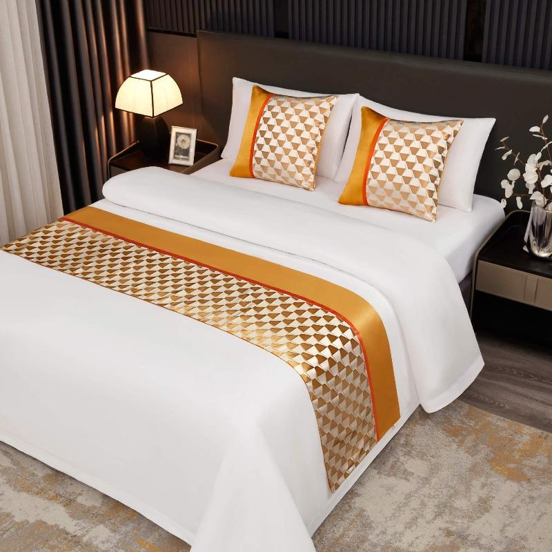 Light Luxury High-end Hotel Bed Flags Vintage Decorative Scarves Bedding Same Style Pillowcase European Style Wedding Room Home Decorat Bed Tail Towel
