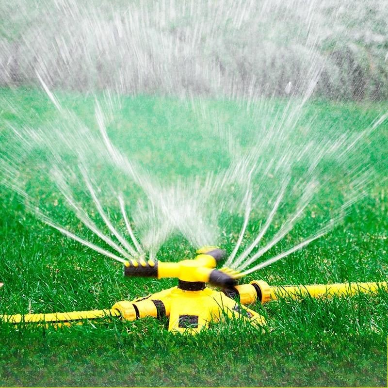 360 Degree Automatic Rotating Sprinkler with 1/2 Inch Water Connector, 3-Arm Garden Irrigation Sprayer for Lawn Watering