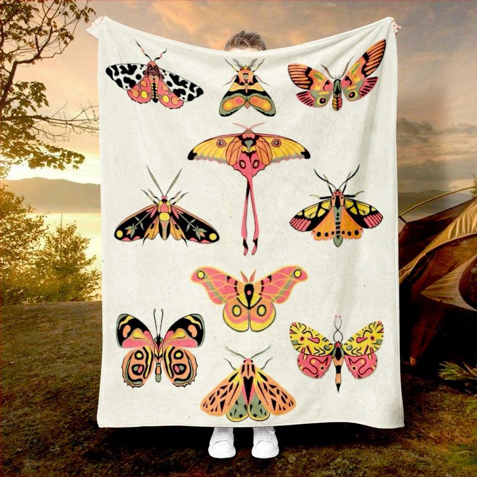 

Nature Explorer Blanket Reversible Flannel Throw for Biology Lovers AllSeason Comfort Wildlife Pattern Gift 75x90cm