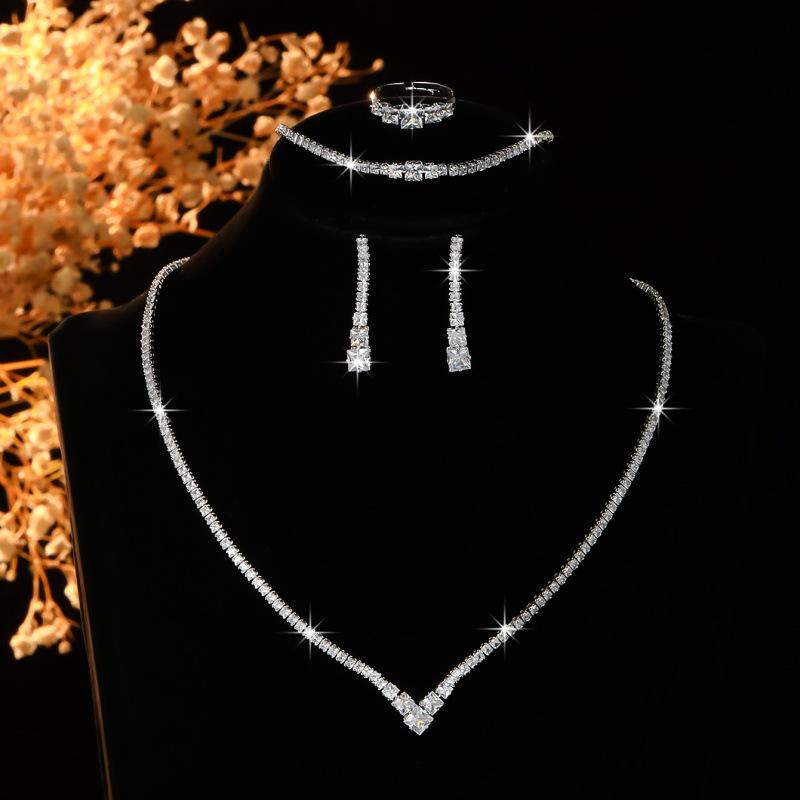 Elegant Crystal Necklace & Earrings Set for Weddings and Banquets