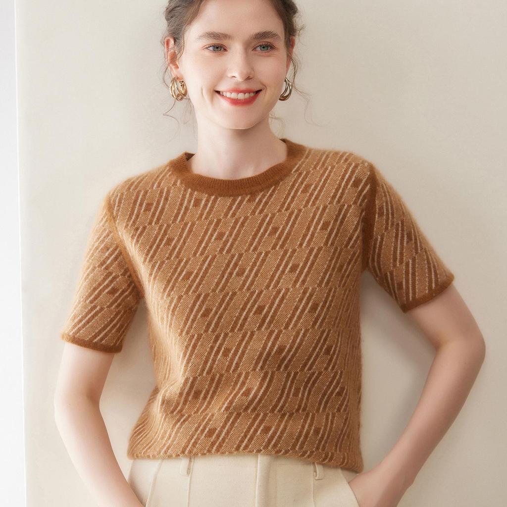 Women's Round Neck Herringbone Cashmere Sweater - Color Block, Short Sleeve, Loose Fit, Elegant Autumn/Winter Style.