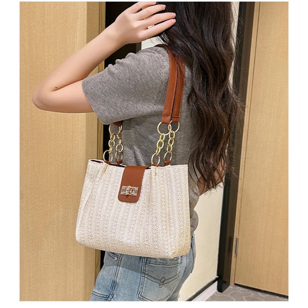 Elegant Ladies' Large Capacity Shoulder Bag with Adjustable Chain Shoulder Strap and Front Flip Button Closure - Woven Handbag