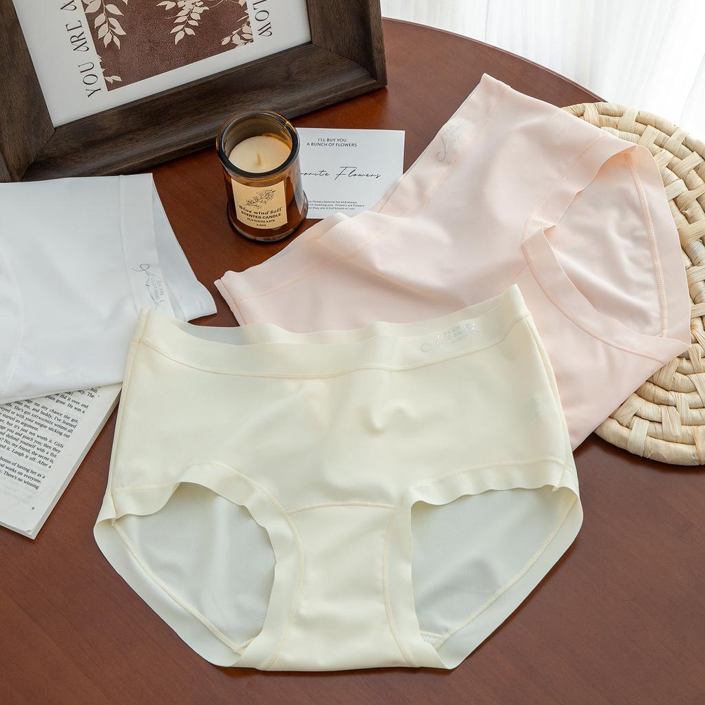 Girls Spring and Summer New Simple Sweet 10A Antibacterial Extended Comfortable Breathable Briefs