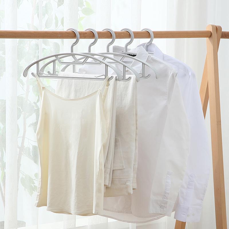 Seamless Non-Slip Clothes Hanger with Anti-Shoulder Bump Protection for Home and Wardrobe Use