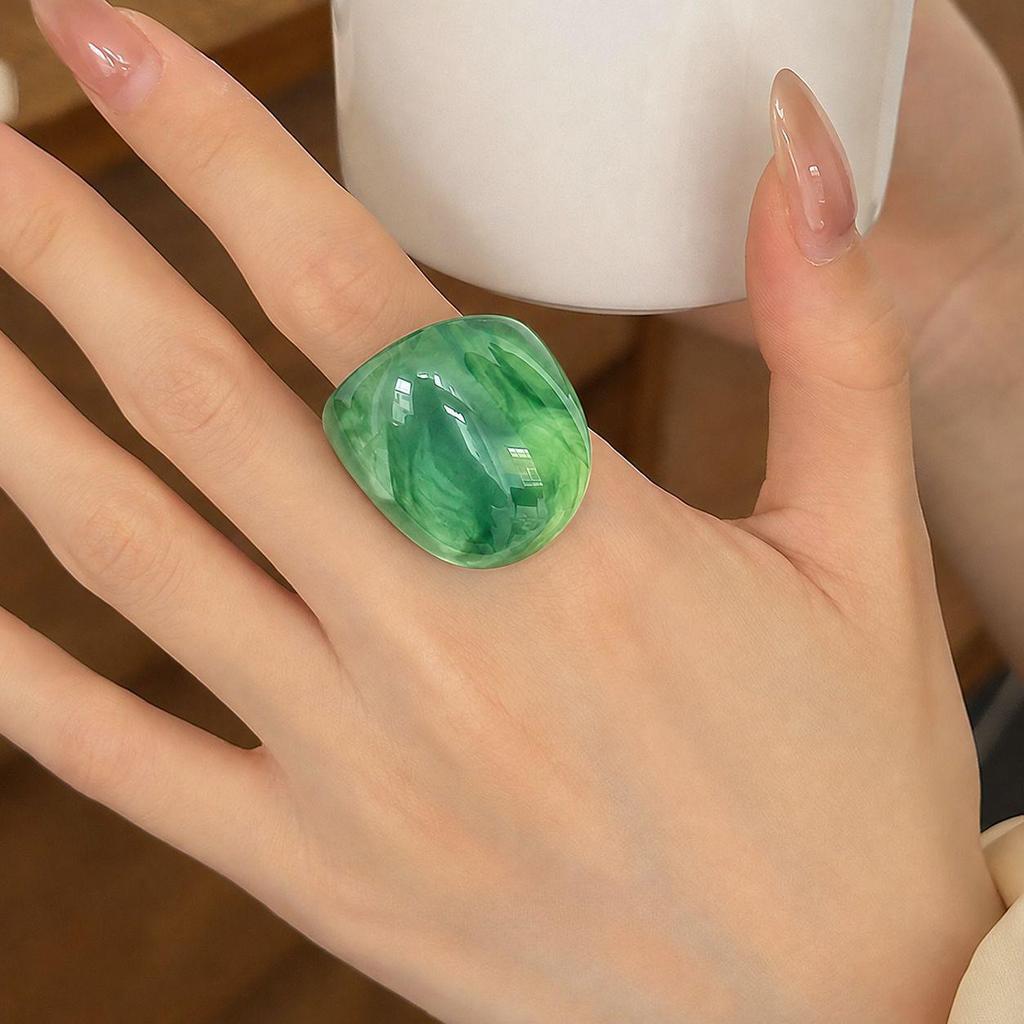 Women's High-End Amber Resin Statement Ring - Versatile Cold Style for Index Finger