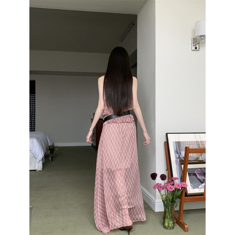 

Real Shot of In-Stock Items: New Summer Vintage Design Draped Collar Vest + High-Waisted Plaid Skirt Two-Piece Set for Women Belt S