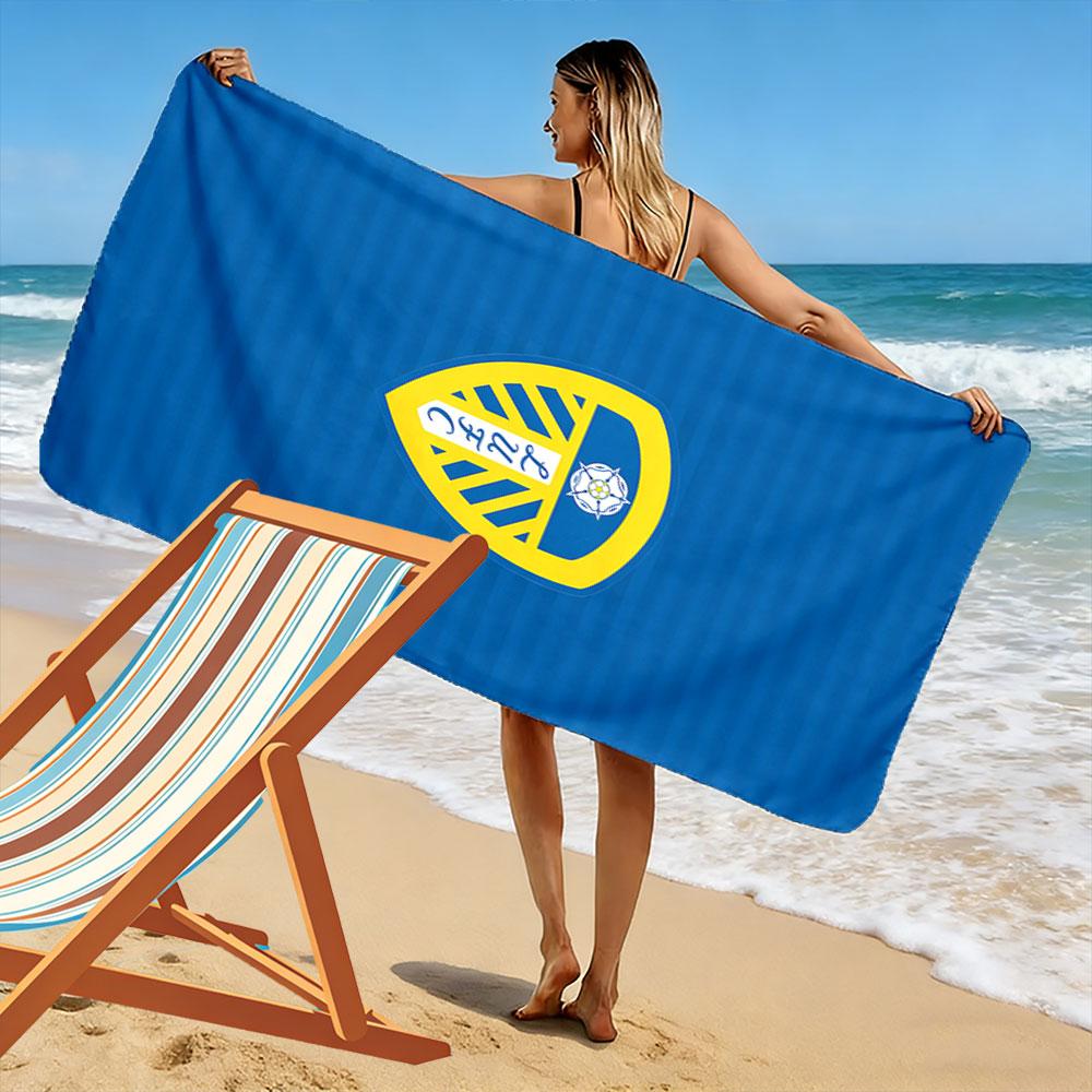 Golden crest elegance shines Print beach towel, quick drying, suitable for travel, outdoor sports, jogging, the beach and swimming, gift