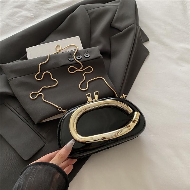 

Premium sense bag women s 2025 autumn new commuter underarm bag fashionable simple niche design shoulder messenger bag