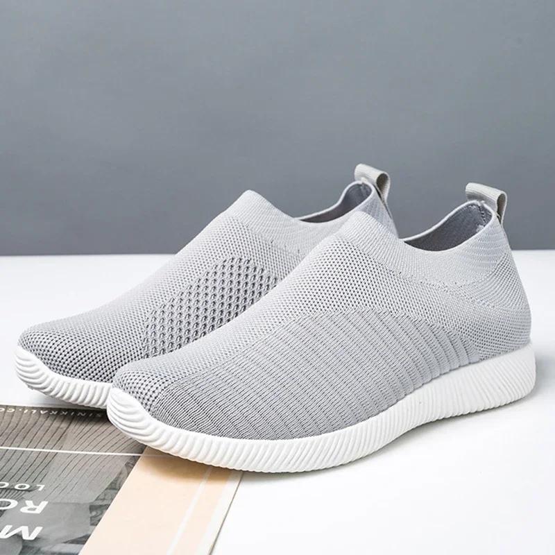 

мода 2024 Новая мода повседневная обувь женские кроссовки прогулочные мягкие женские кроссовки без застежек большие размеры женские вулканизированные туфли женская обувь 35 серый