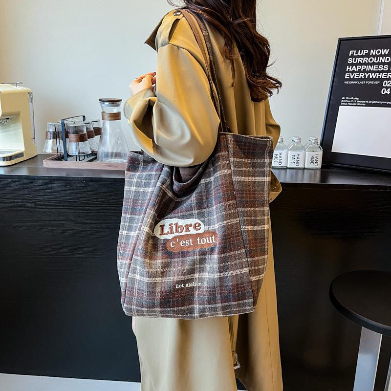 

Cute plush rabbit large capacity shoulder bag women 2025 versatile casual portable cloth bag tote bag commuter bag 28*13*37