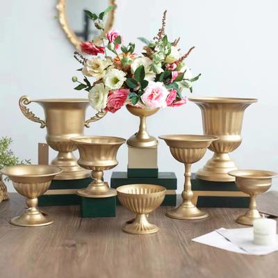 Jarrón de Metal Dorado Jarrón Vintage Pulido Soporte para Flores de Mesa de Comedor para Arreglo Floral Centro de Mesa para Decoración de Hogar Boda