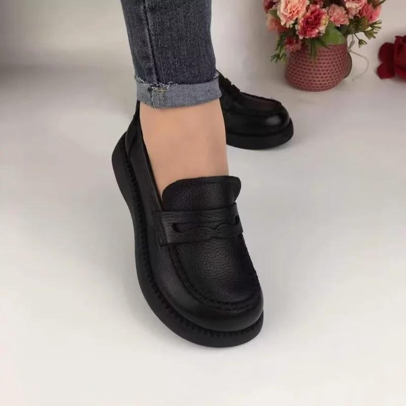 Spring and Autumn 2023 New Round Toe Leather Topped Women Thick Sole Shoes Wear Solid Color Versatile Women's Shoes Outside