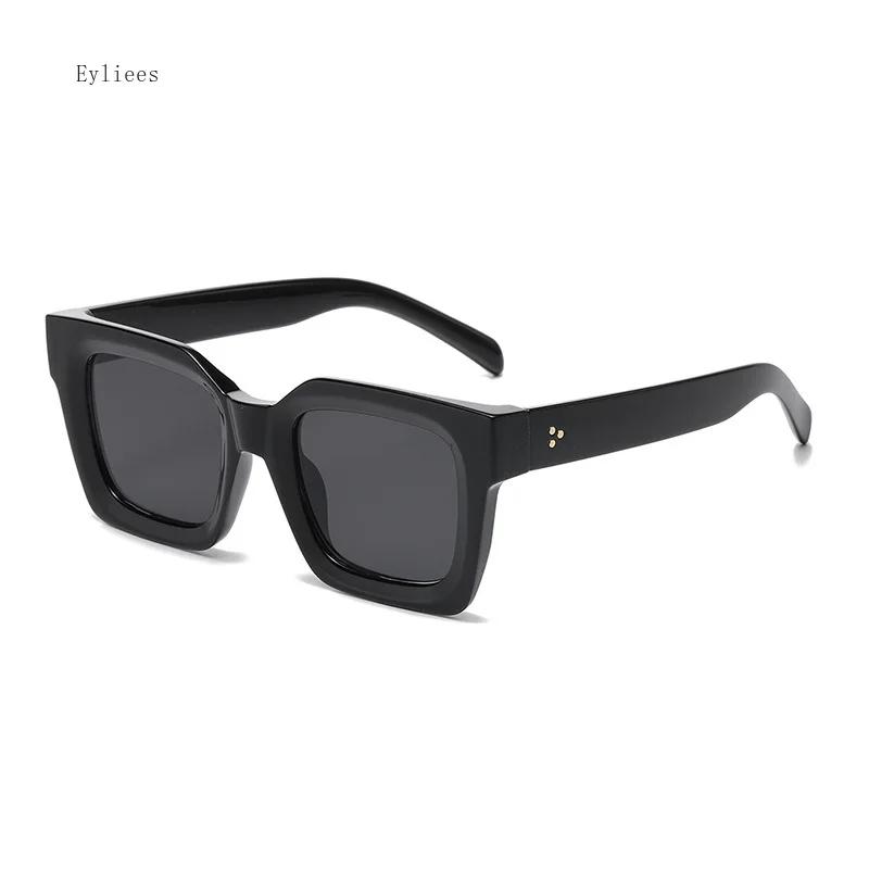 New Fashion Woman Luxury  Square Sunglasses Ladies Vintage Oversized Sun Glasses Female Big Frame Uv400 Shades Black