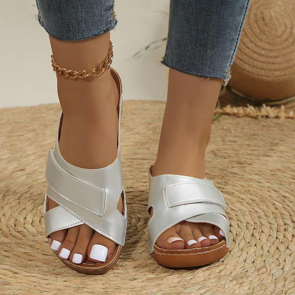 

Модные женские босоножки на танкетке 2024 года, ортопедические босоножки с открытым носком, винтажные нескользящие кожаные повседневные женские туфли на платформе в стиле ретро 43 серебряный