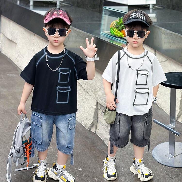 2026 Sommer-Mode für Jungen: Bedrucktes Oberteil mit Tasche und kurzen Ärmeln & Jeans-Shorts: Trendiges zweiteiliges Set