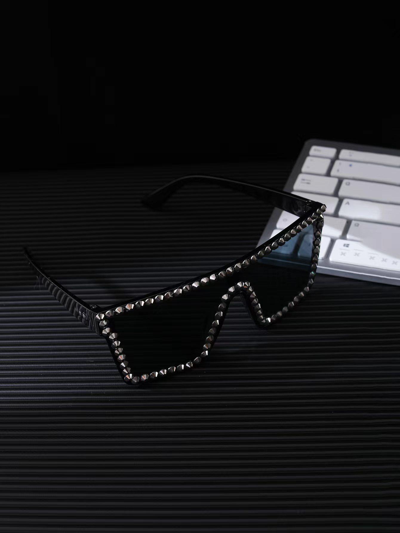 Бесплатная доставка Черные трансграничные солнцезащитные очки - Стильные, сексуальные, высококачественные солнцезащитные очки для женщин