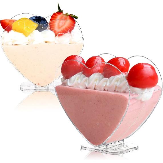 Coloch 100 Pack Plastic Mini Dessert Cup with Spoon for 4 oz Dessert/2.7 oz Liquid, Clear Parfait Appetizer Cup Heart-shaped Small Serving Bowl for