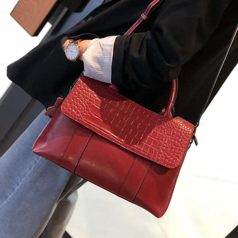 Fashion Leather New Portable Tote Bag Women's Commuter Versatile Large-capacity High-end Shoulder Messenger Bag