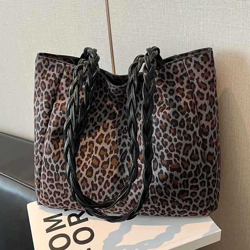 Leopard Print Retro Large-capacity Bag Women's 2025 New Autumn and Winter Versatile One-shoulder Armpit Bag for Commuting To Work