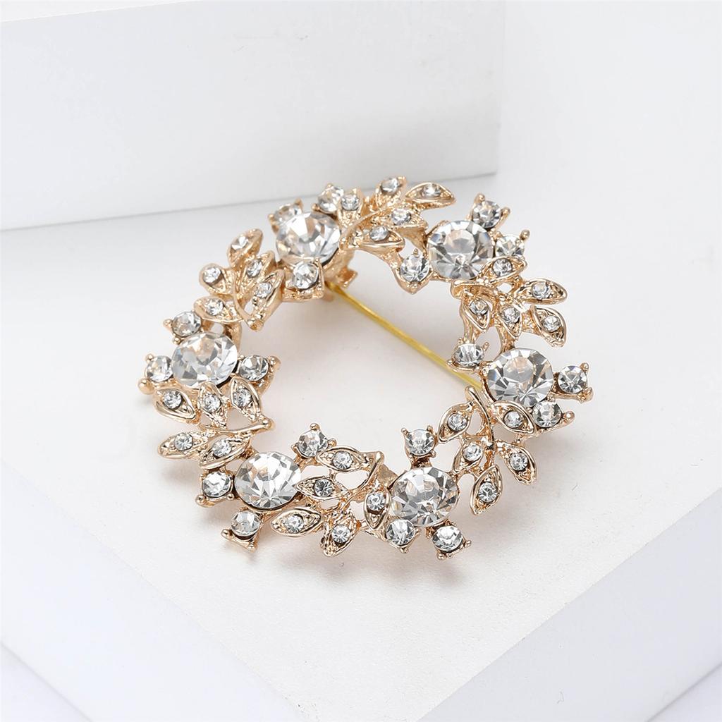 Wreath Enamel Brooch Sturdy Alloy Colorful Flower Lapel Pin Badge for Trendy Women Backpack Clothing and Hat Accessories