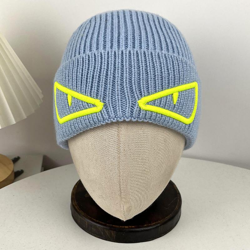 Winter Warm Wool Hat Women's Outdoor Ear Protection Labeling Knitted Cold Hat Student Cycling Morning Running Windproof Pullover Hat