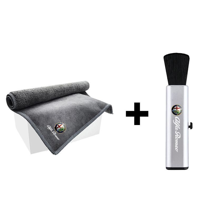 Car Cleaning Brush Telescopic Air Outlet Dust Removal For Alfa Romeo 4C 159 166 Spider Giulia 156 Mito 147 8CGT Car Key Case Bag edc233